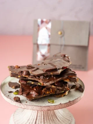 即決 チョコレート・ショップ 白チーパオセット CHOCO こみトレ46